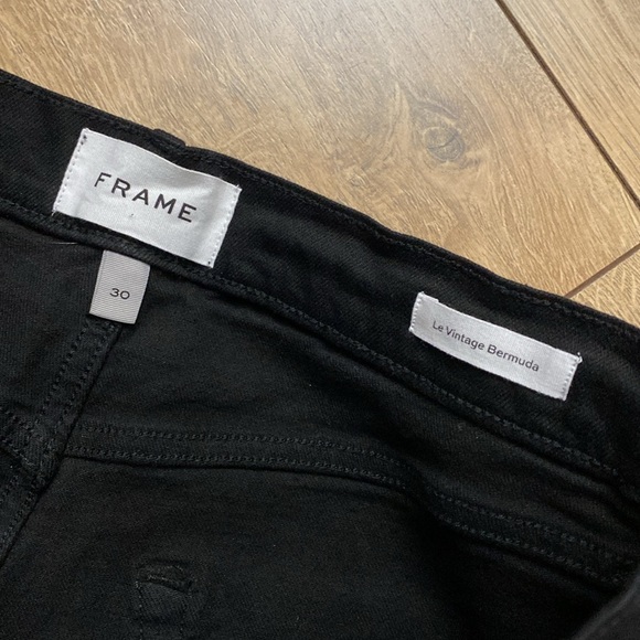 NWT FRAME Le Vintage Bermuda Frayed Denim Shorts - Picture 8 of 9